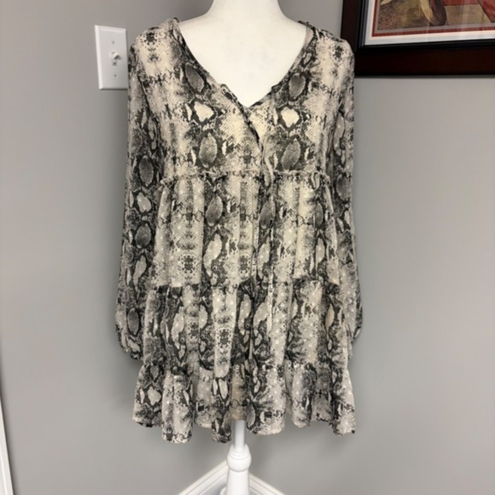 Altar'd State Snakeskin Tiered Babydoll Dress Grey Silver Clip Dot Small